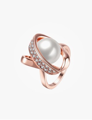 Unique wedding ring with Solitaire ring