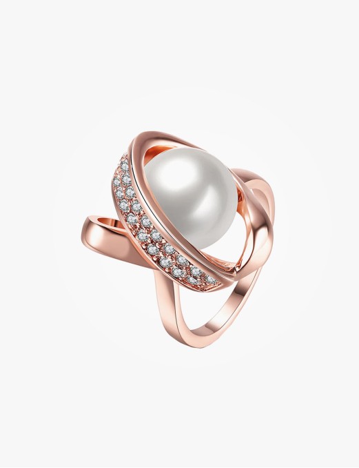 Unique wedding ring with Solitaire ring