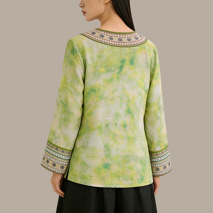 Retro-Style Loose-Fit Top with Chinese-Style Embroidered Neckline