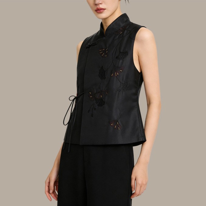 New Chinese-Style Embroidered Single-Breasted Round-Neck Vest