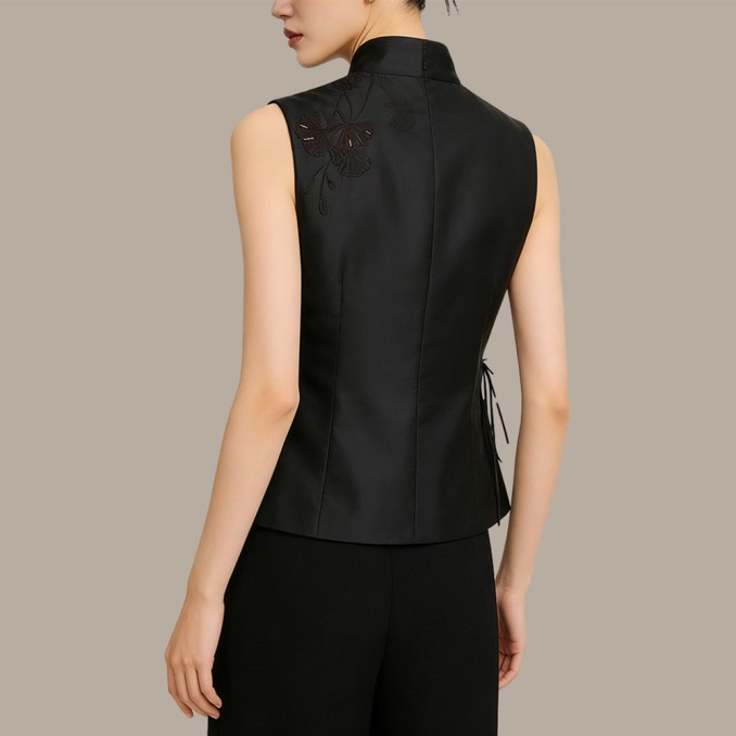New Chinese-Style Embroidered Single-Breasted Round-Neck Vest