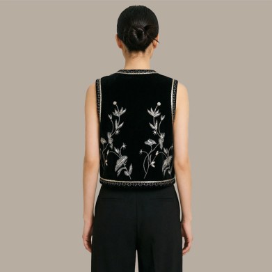 Breathable V-Neck Embroidered Chinese-Style Vest