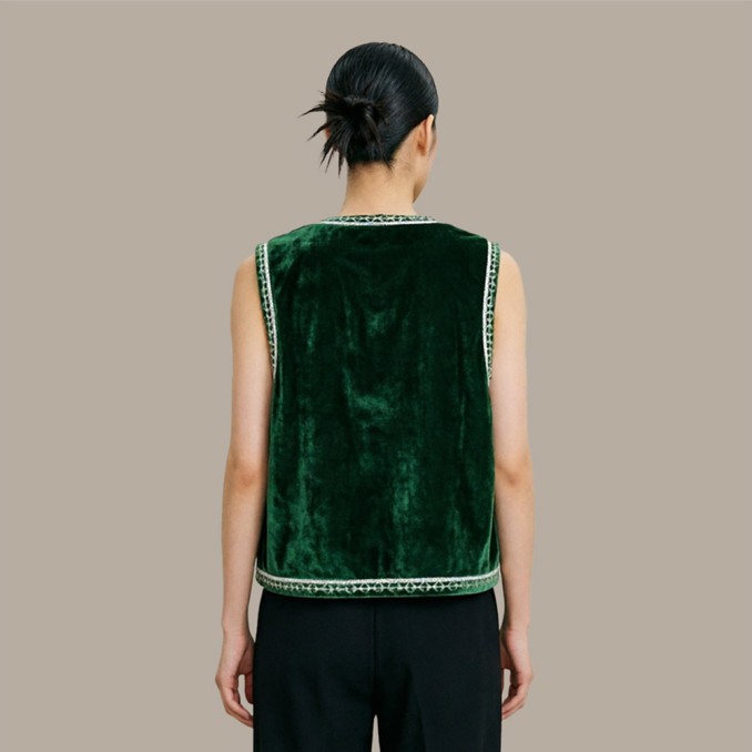 Women's Chinese-Style Embroidered V-Neck Vest